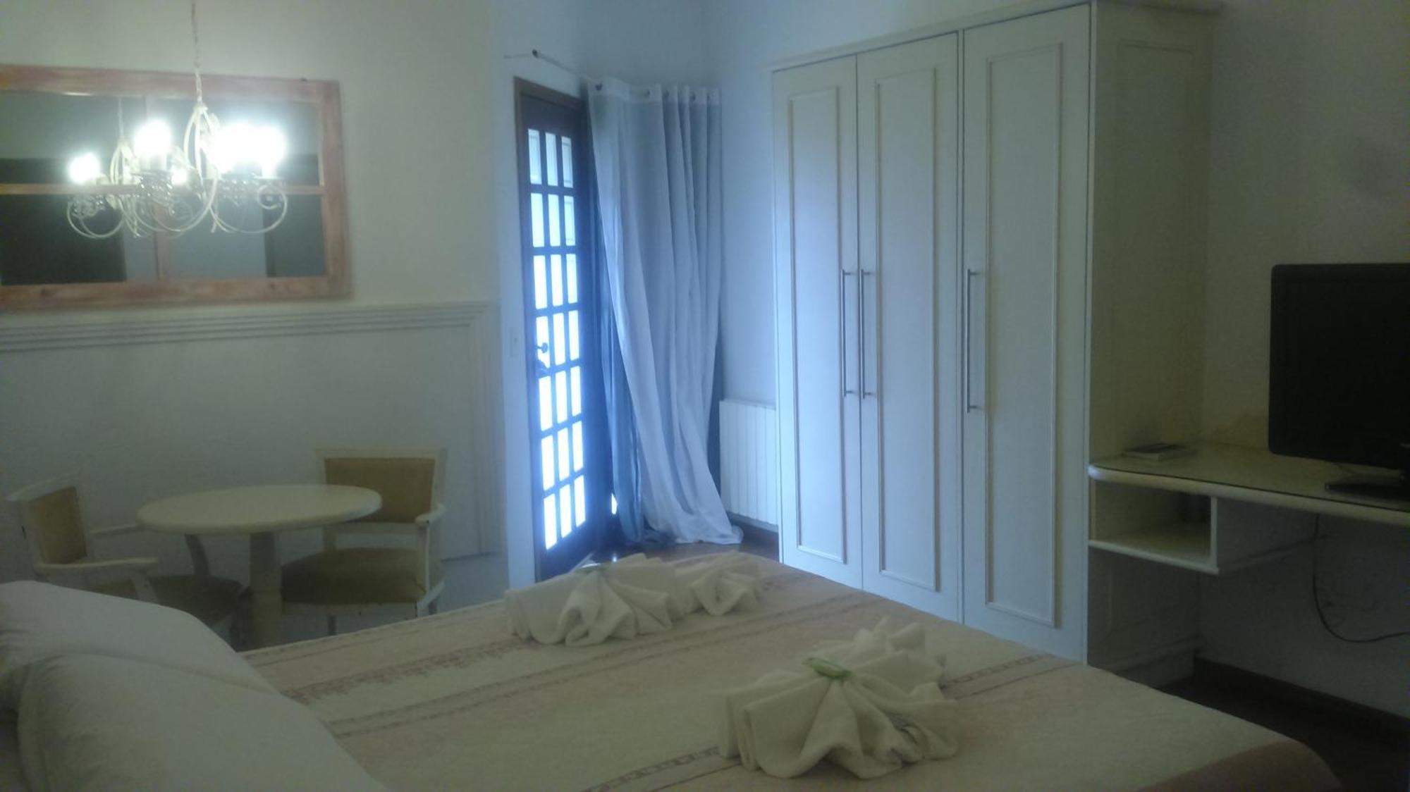 Pousada Portal Das Cerejeiras - Be Happy Group Campos do Jordão Room photo